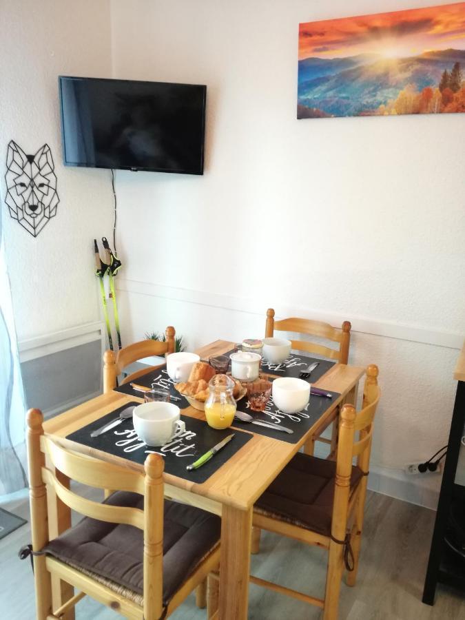 Le Tout A Pied Apartment Сен-Лари-Сулан Екстериор снимка