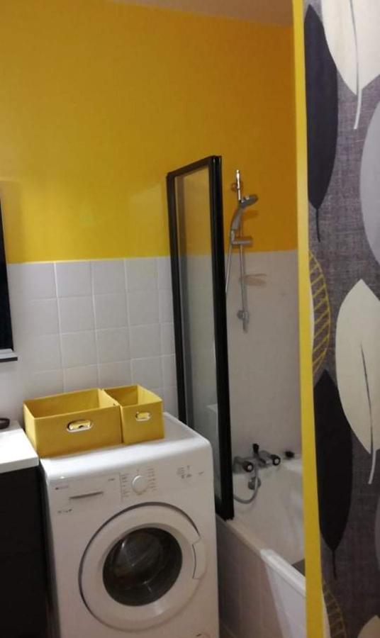 Le Tout A Pied Apartment Сен-Лари-Сулан Екстериор снимка